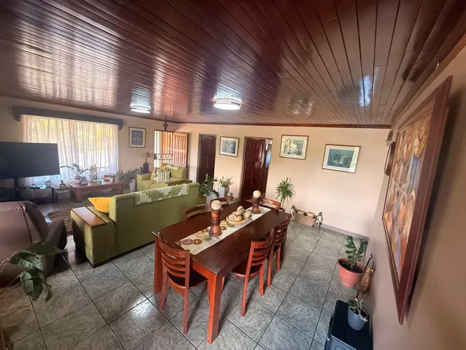 Encantadoras Villas de 2 y 3 Dormitorios con Amplios Jardines y Vistas a la Montaña en Poás - Imagen 17