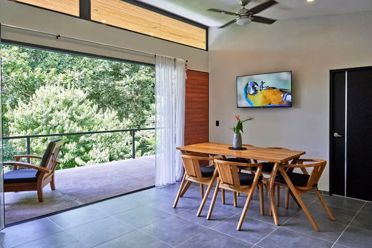 Casa llave en mano con piscina privada y vistas a la jungla en Santa Teresa - Imagen 8