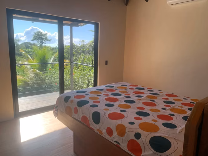 Casa de 2 dormitorios con piscina con potencial de expansión: un santuario con estilo en Delicias, cerca de Montezuma. - Imagen 17