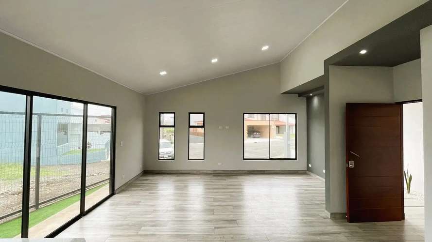 HERMOSA PROPIEDAD EN VENTA EN SAN RAMÓN, ALAJUELA