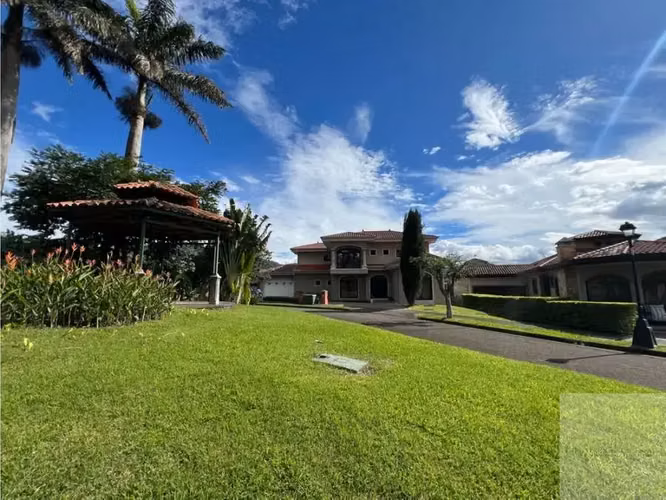 Moderna casa de lujo en San Juan, La Unión: amplia propiedad de 3 dormitorios y 3 baños - Imagen 2