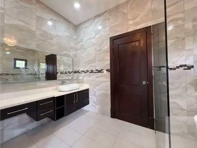 Moderna casa de lujo en San Juan, La Unión: amplia propiedad de 3 dormitorios y 3 baños - Imagen 10