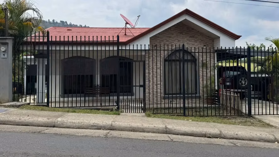 Encantadora casa de 3 habitaciones en San Miguel, Naranjo - Costa Rica - Imagen 17
