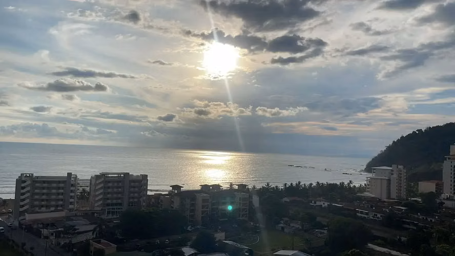 Fantástico apartamento en vivo en Jaco, piso 17 | Vistas panorámicas al océano | Totalmente amueblado