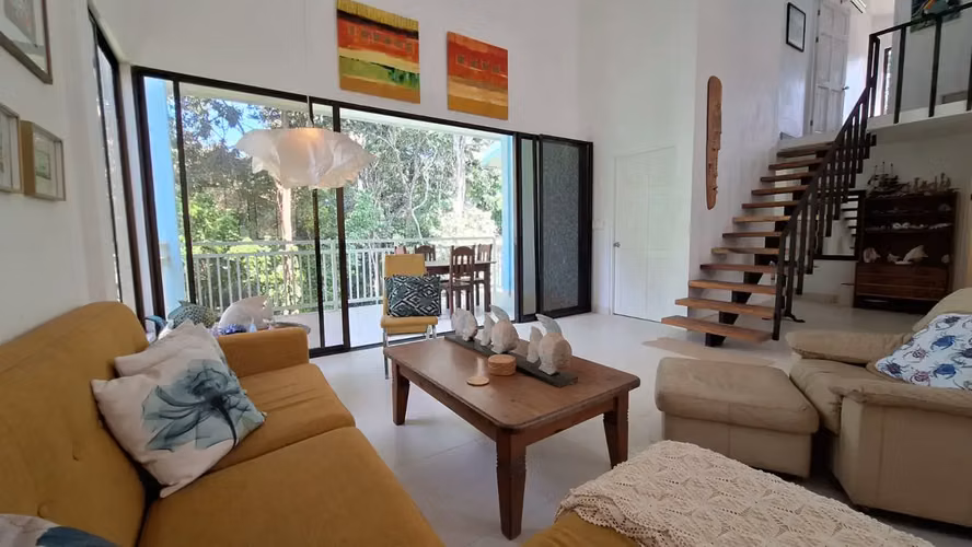 Casa de lujo lista para entrar a vivir en la comunidad cerrada de Garabito: 3 dormitorios, piscina y acceso a la playa. - Imagen 11