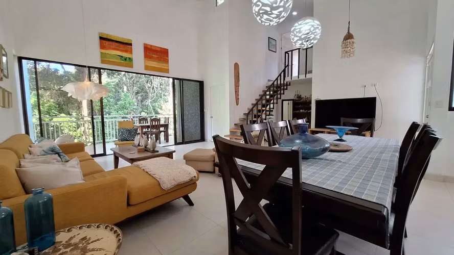 Casa de lujo lista para entrar a vivir en la comunidad cerrada de Garabito: 3 dormitorios, piscina y acceso a la playa. - Imagen 8