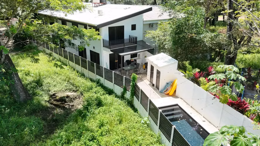 Casa de lujo de 4 dormitorios con vistas a la montaña en Playa Hermosa - Imagen 2