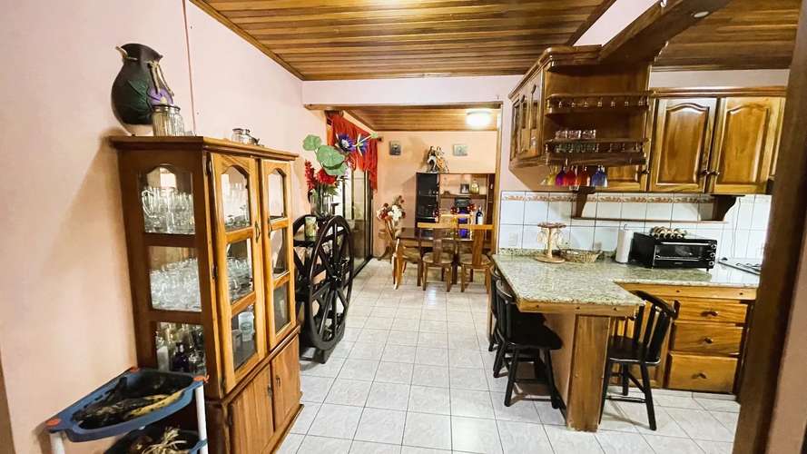 ENCANTADORA CASA EN VENTA EN GRECIA, ALAJUELA