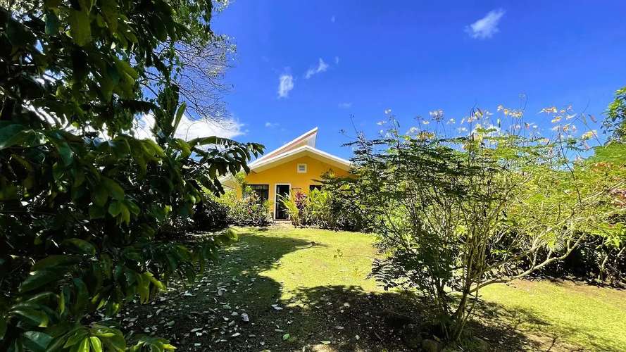 HERMOSA CASA EN VENTA EN VALLE AZUL – CERCA DE LA FORTUNA, COSTA RICA - Imagen 11