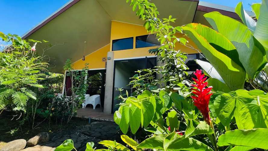 HERMOSA CASA EN VENTA EN VALLE AZUL – CERCA DE LA FORTUNA, COSTA RICA - Imagen 7