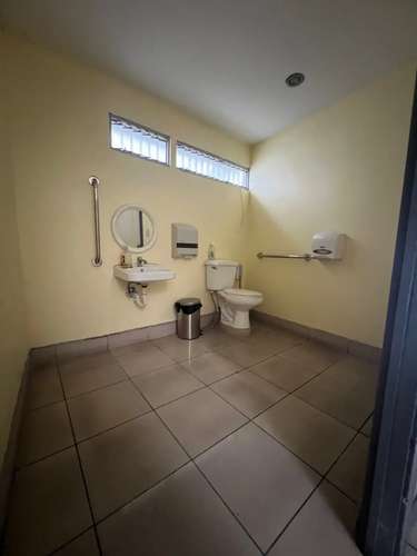 Edificio Comercial Multifuncional en Venta – Centro de San José - Imagen 8
