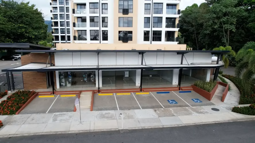 Espacio de oficina/comercial moderno a estrenar en Jacó, Costa Rica - Ubicación privilegiada - Imagen 2