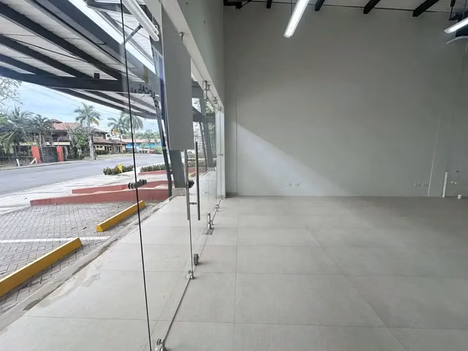 Espacio de oficina/comercial moderno a estrenar en Jacó, Costa Rica - Ubicación privilegiada - Imagen 7