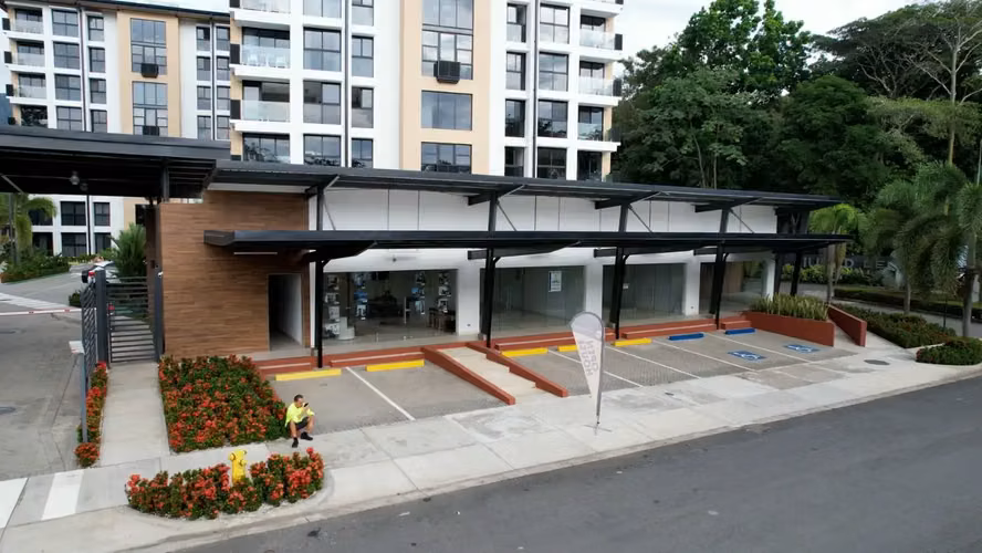 Espacio de oficina/comercial moderno a estrenar en Jacó, Costa Rica - Ubicación privilegiada - Imagen 4