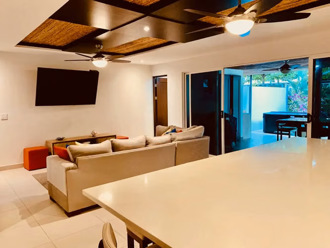 Impresionante casa llave en mano de 4 habitaciones en la prestigiosa Ciudad del Mar, Jacó. - Imagen 4
