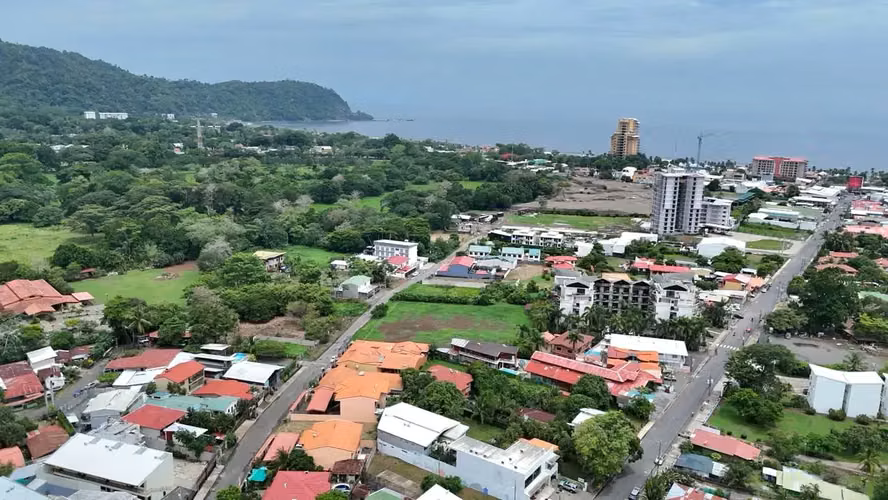 Terreno comercial de primera categoría en la calle Lapa Verde | Oportunidad de inversión de 931 m² en Jacó - Imagen 13