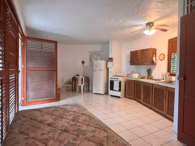 Casa Blanca – Vida Costera – ¡Oportunidad Comercial! - Imagen 5