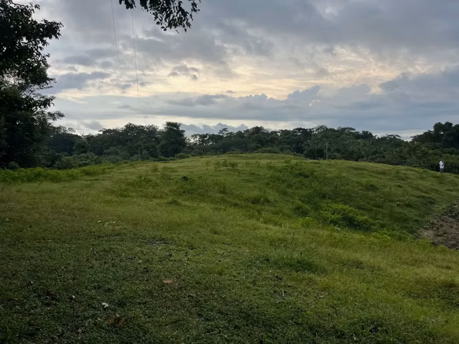 Terreno exclusivo con vista al mar de 2,7 hectáreas (6,8 acres) en Playa Hermosa Hills - Imagen 4