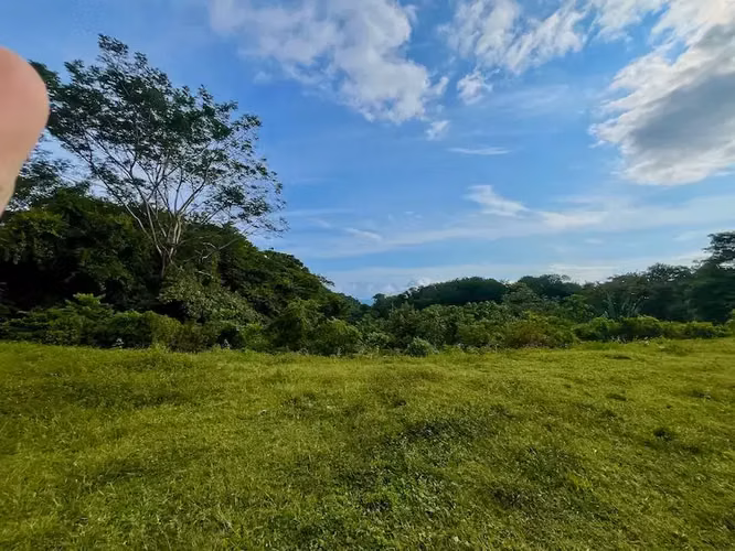 Terreno exclusivo con vista al mar de 2,7 hectáreas (6,8 acres) en Playa Hermosa Hills
