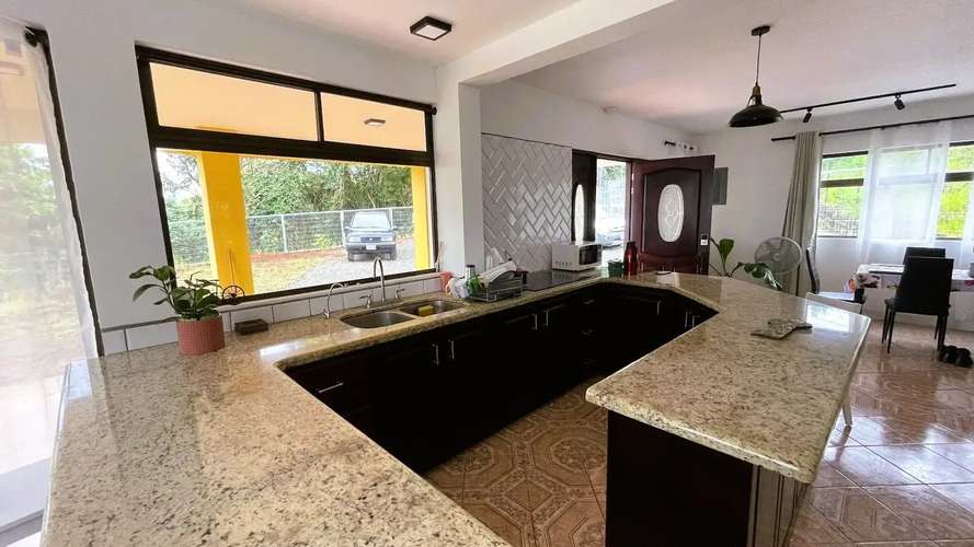 HERMOSA CASA CON VISTAS AL GOLFO DE NICOYA EN VENTA – SAN RAMÓN, ALAJUELA - Imagen 9