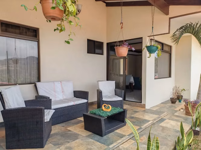 Encantadora casa de 3 habitaciones en San Ramón, Alajuela - ¡Lista para mudarse! - Imagen 6