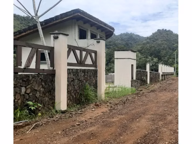 Lotes en Calle Hermosa - Imagen 2