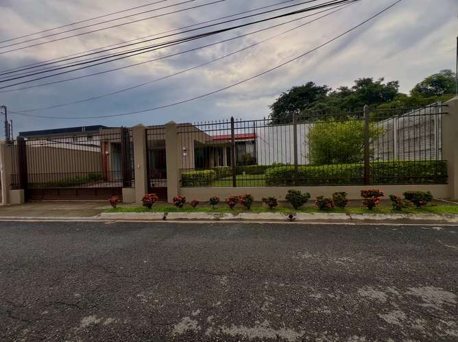 Residencia en La Garita - Imagen 2