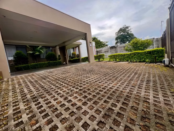 Casa Moderna en La Garita – Residencial El Bosque - Imagen 11