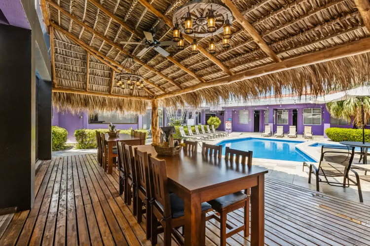 Paraíso tropical: Hotel privado de 20 habitaciones en alquiler vacacional cerca del Casino Cocal - Imagen 4