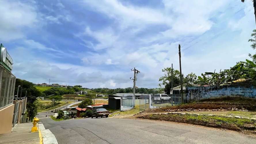 LOTE CON CASA EN VENTA EN SAN RAMÓN, ALAJUELA