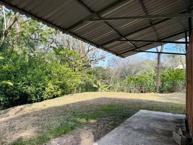Terreno selvático de 1.494 m² en Delicias con espacio para almacenamiento en contenedores y potencial para construir una vivienda | A 15 minutos de Playa Carmen - Imagen 3