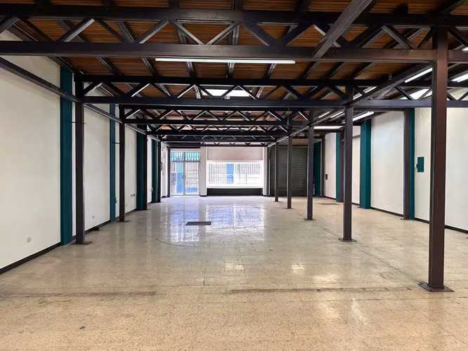 Edificio Comercial 698m² en San José Centro - Distrito Catedral | ZC-2 - Imagen 9