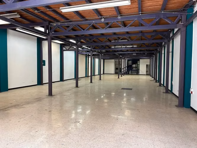 Edificio Comercial 698m² en San José Centro - Distrito Catedral | ZC-2 - Imagen 3