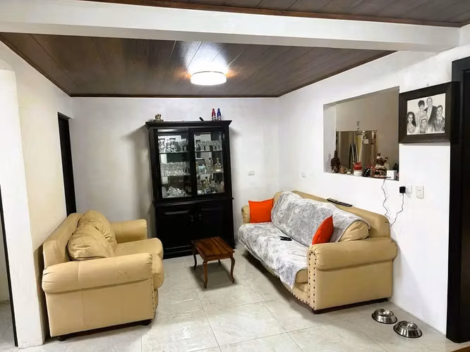 ENCANTADORA CASA EN VENTA EN SAN RAFAEL, SAN RAMÓN – EXCELENTE UBICACIÓN - Imagen 5