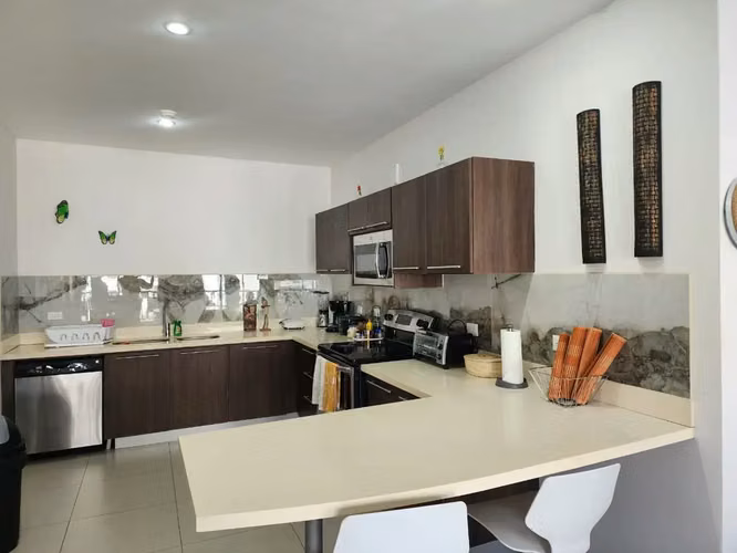 Proximidad a la playa: condominio de 2 habitaciones en Jacó, Costa Rica - Imagen 4