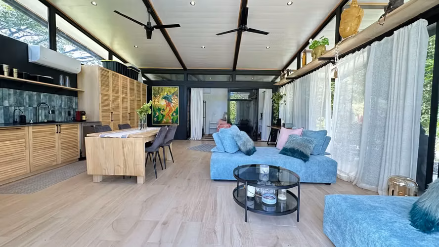 Moderna casa contenedor en un rancho de caballos Oasis – 5.029 m² en San Isidro, Santa Teresa - Imagen 10