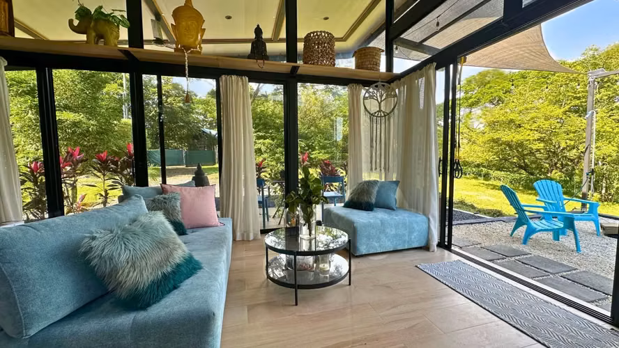 Moderna casa contenedor en un rancho de caballos Oasis – 5.029 m² en San Isidro, Santa Teresa - Imagen 9