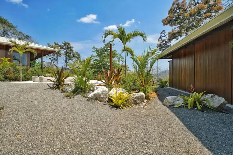 Finca estilo resort con vista al mar en la comunidad de Brisas - Imagen 13