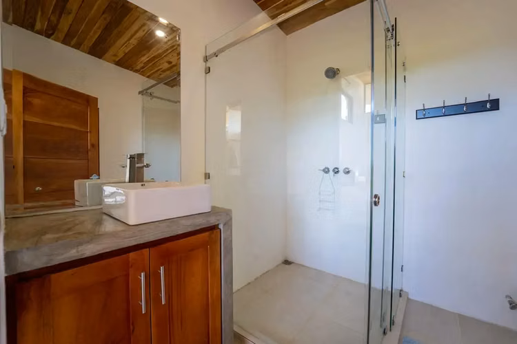 Casa asequible con vista al mar – A pasos de la playa | Playa San Miguel, Costa Rica - Imagen 12