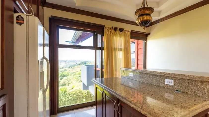 EXCLUSIVA CASA ESTILO CHALET EN VENTA EN VOLIO, SAN RAMÓN - Imagen 16
