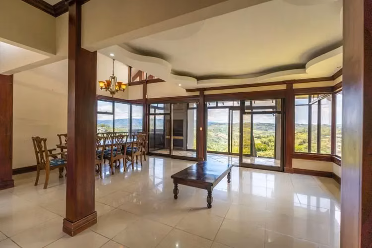 EXCLUSIVA CASA ESTILO CHALET EN VENTA EN VOLIO, SAN RAMÓN - Imagen 19