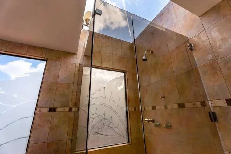 EXCLUSIVA CASA ESTILO CHALET EN VENTA EN VOLIO, SAN RAMÓN - Imagen 10