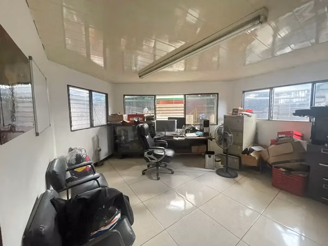 En venta: Nave Industrial en Desamparados - Imagen 2