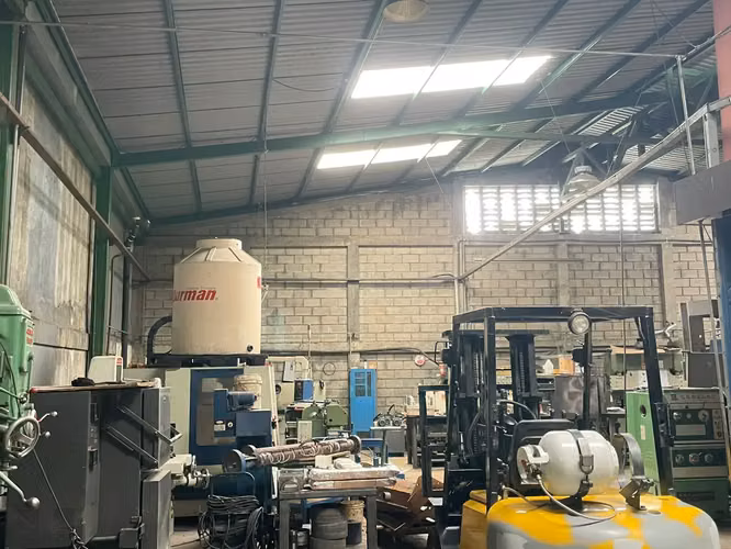 En venta: Nave Industrial en Desamparados - Imagen 4