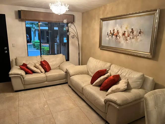 Santa Ana: Casa adosada de 3 habitaciones en comunidad cerrada - ¡Alquiler! - Imagen 2