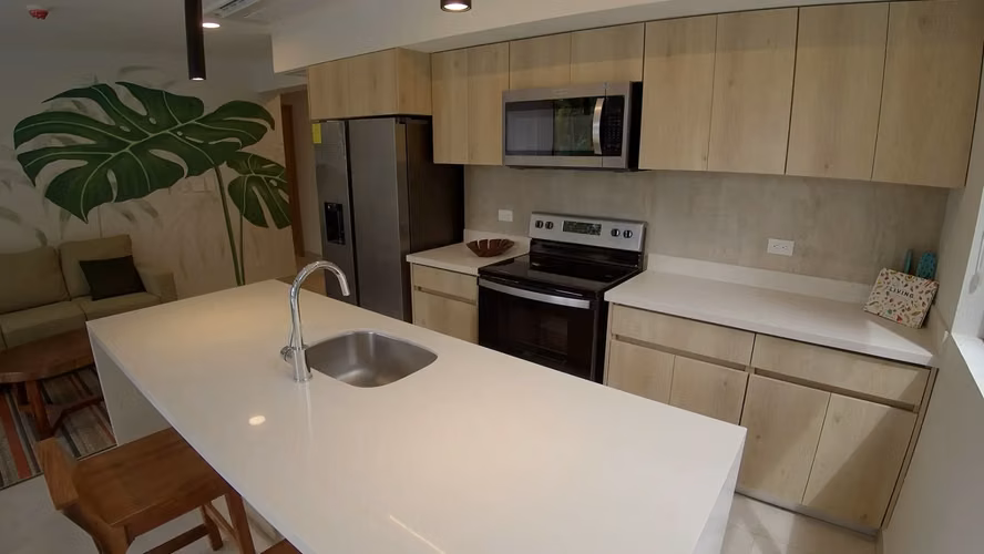 Nuevo apartamento de lujo de 2 habitaciones en Costa Rica: piscina, diseño moderno y vistas verdes. - Imagen 19