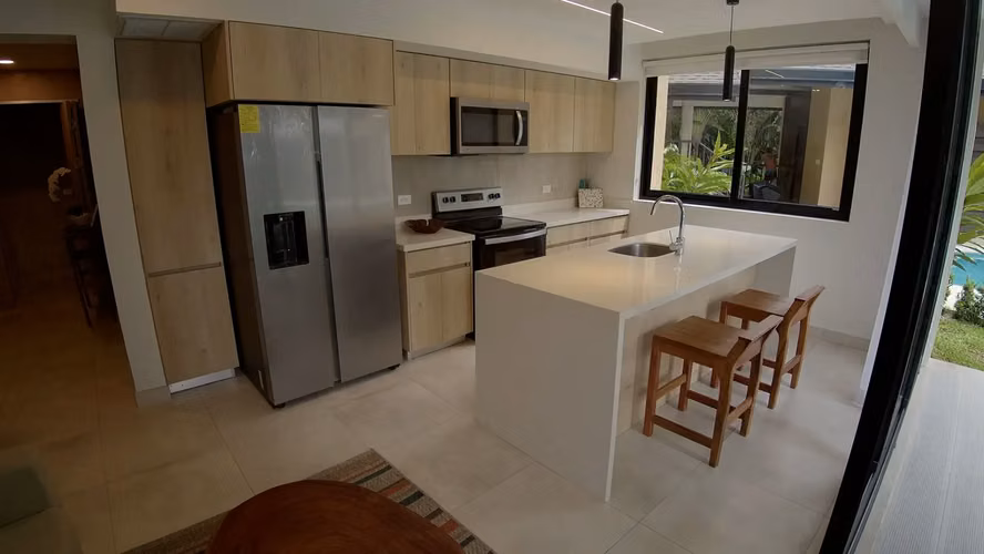 Nuevo apartamento de lujo de 2 habitaciones en Costa Rica: piscina, diseño moderno y vistas verdes. - Imagen 17