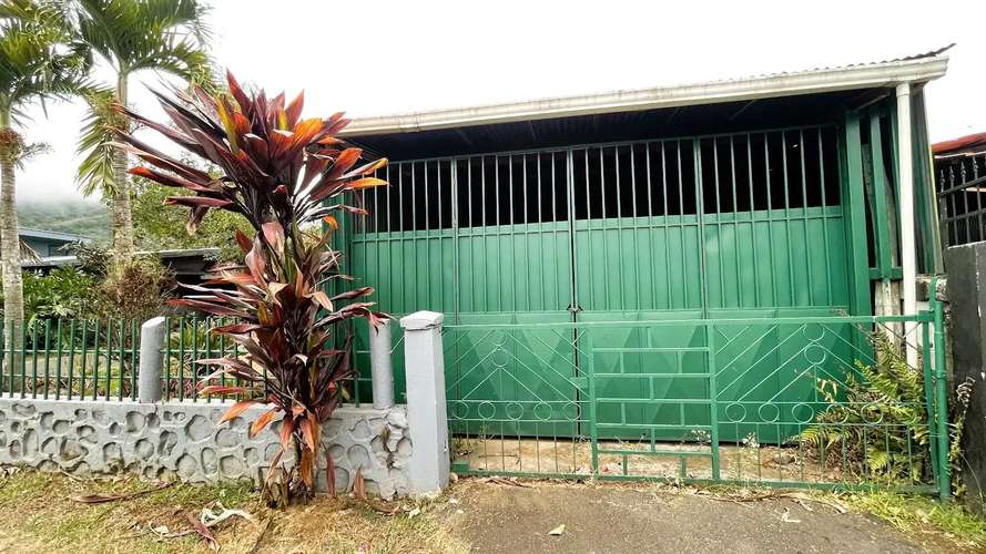 AMPLIA PROPIEDAD CON CASA EN VENTA EN ZARAGOZA, PALMARES