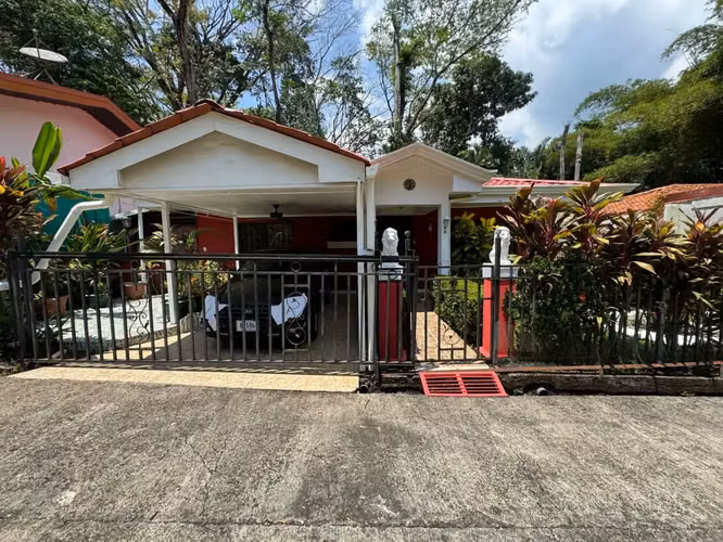 CASA CON ENCANTO Y VISTAS PANORÁMICAS AL BOSQUE - Imagen 2