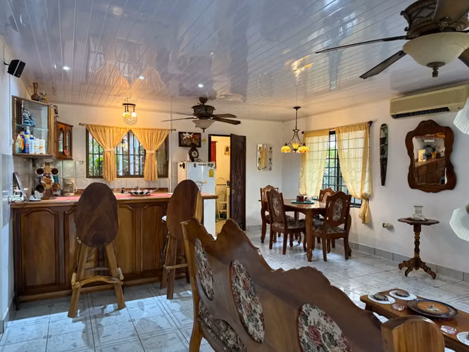 CASA CON ENCANTO Y VISTAS PANORÁMICAS AL BOSQUE - Imagen 7